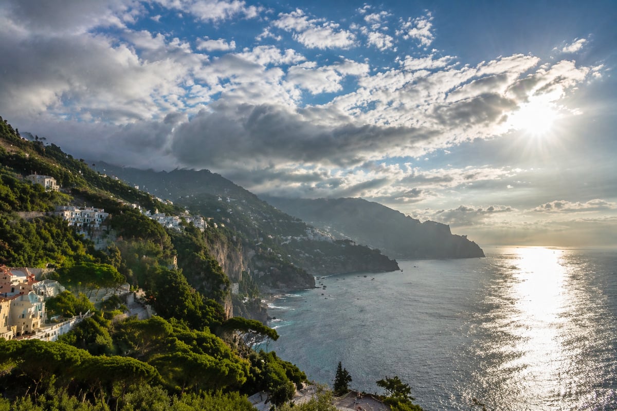 Meteo per il fine settimana: torna il sole, ma domenica cambia tutto al Nord